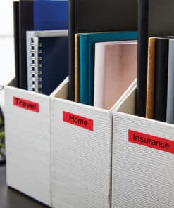 DYMO originele D1 labels | Zwarte Tekst op Rood Label | 12 mm x 7 m | zelfklevende etiketten voor de LabelManager labelmaker | gemaakt in Europa - Afbeelding 2