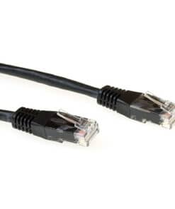ACT Zwarte 1 meter LSZH U/UTP CAT6A patchkabel met RJ45 connectoren