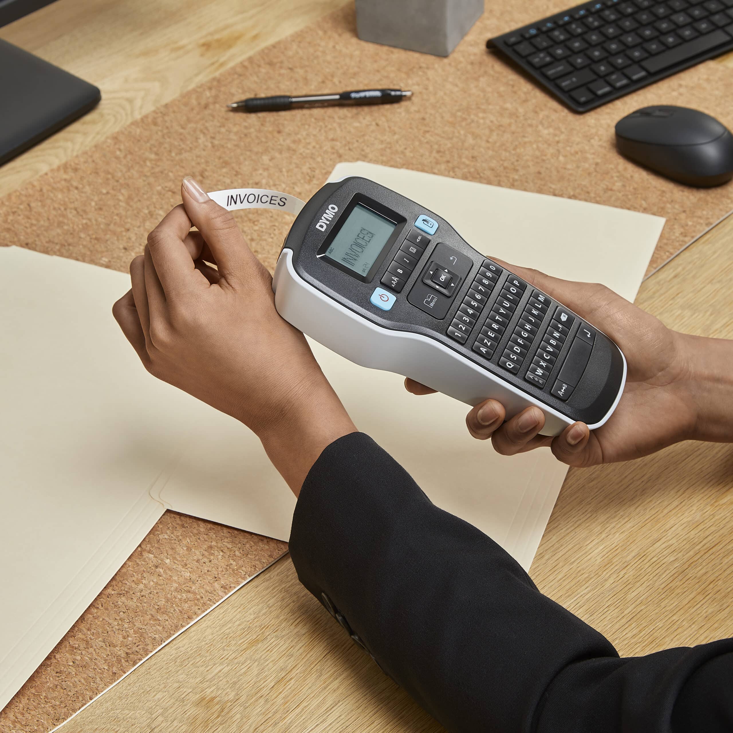 DYMO LabelManager 160-labelmaker | Draagbare labelprinter met AZERTY-toetsenbord | Inclusief zwart-wit D1-etiketten (12 mm) | Voor thuis en op kantoor - Afbeelding 4