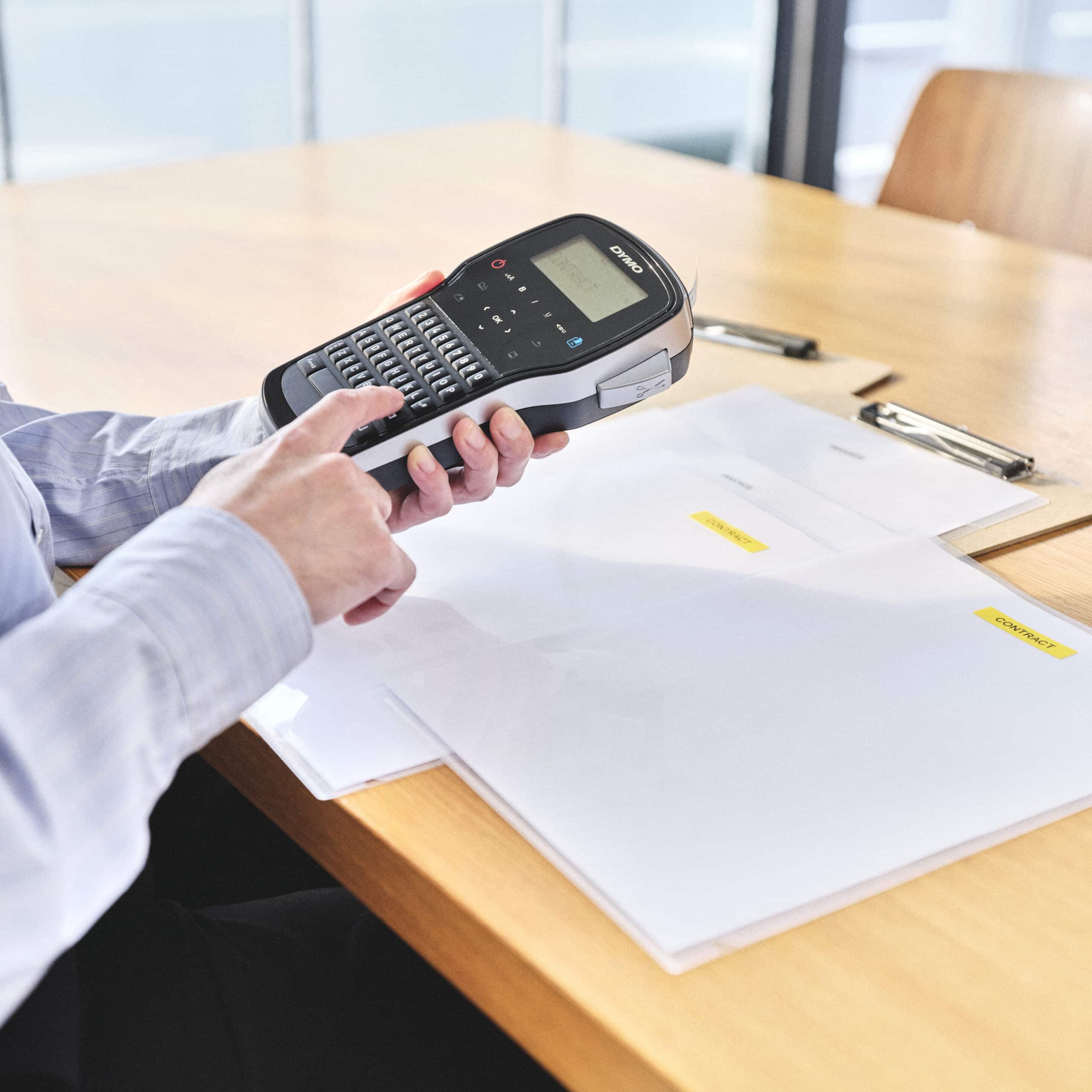 DYMO LabelManager 260-labelprinter | Oplaadbare labelmaker met QWERTY-toetsenbord | Inclusief zwart-wit D1-labeltape (12 mm) | Voor thuis en op kantoor - Afbeelding 4
