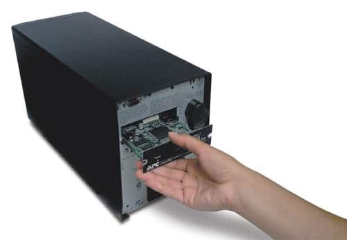 APC Smart-UPS XL 1000VA USB & Serial 230V No Battery Stekkerdoos - Afbeelding 3