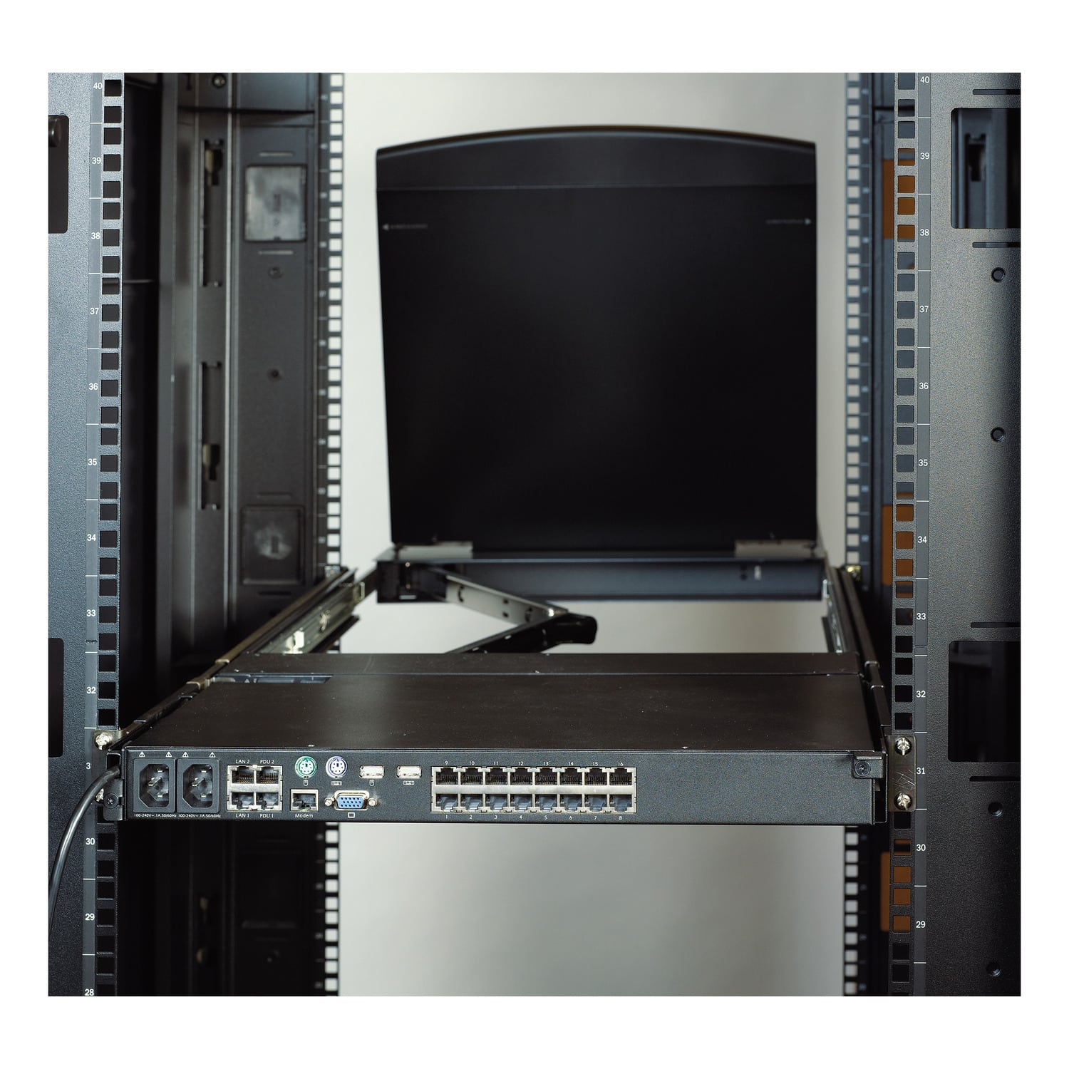APC KVM 2G, LCD achtermontage kit - Afbeelding 5