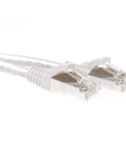 ACT Witte 5 meter SFTP CAT6A patchkabel snagless met RJ45 connectoren