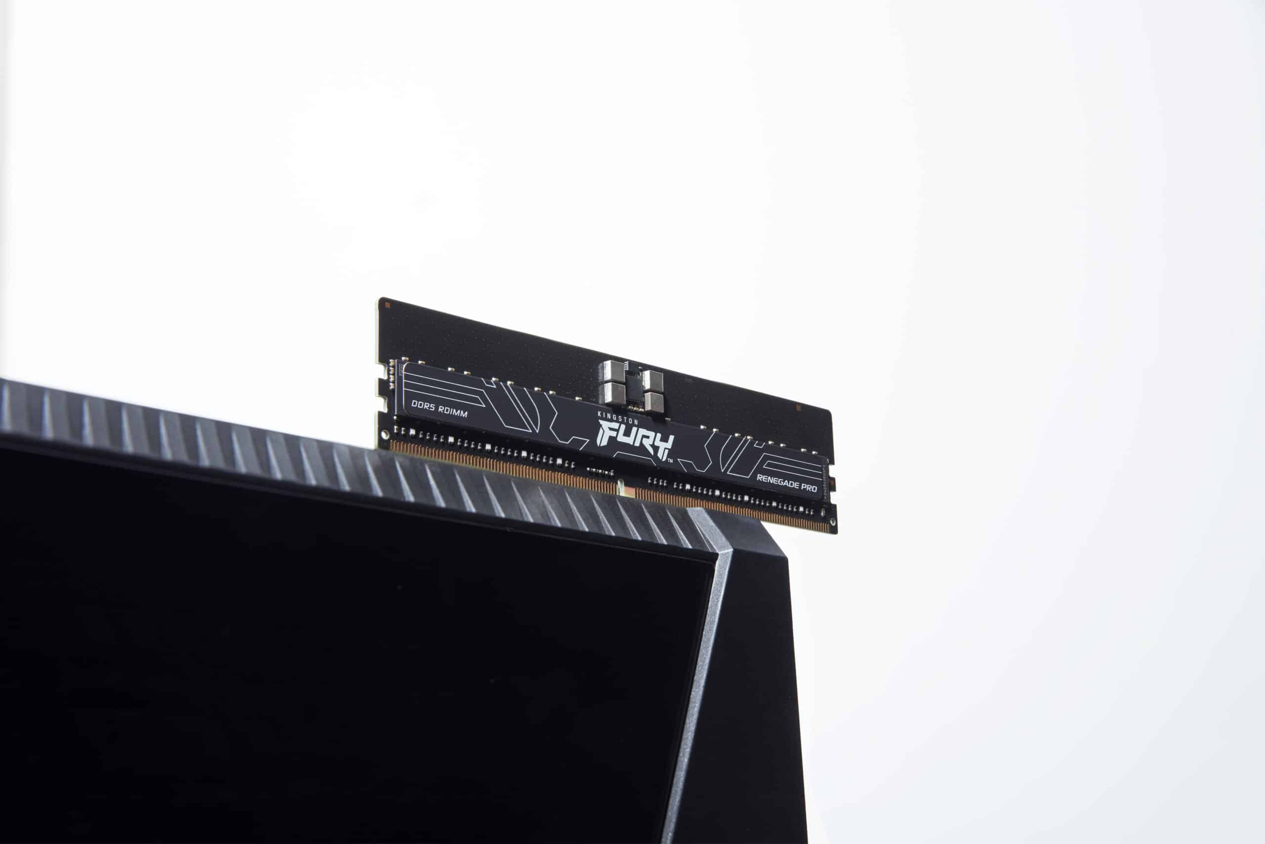Kingston Technology FURY 64GB 7200MT/s DDR5 ECC Reg CL38 DIMM (Kit of 4) Renegade Pro Black - Afbeelding 5