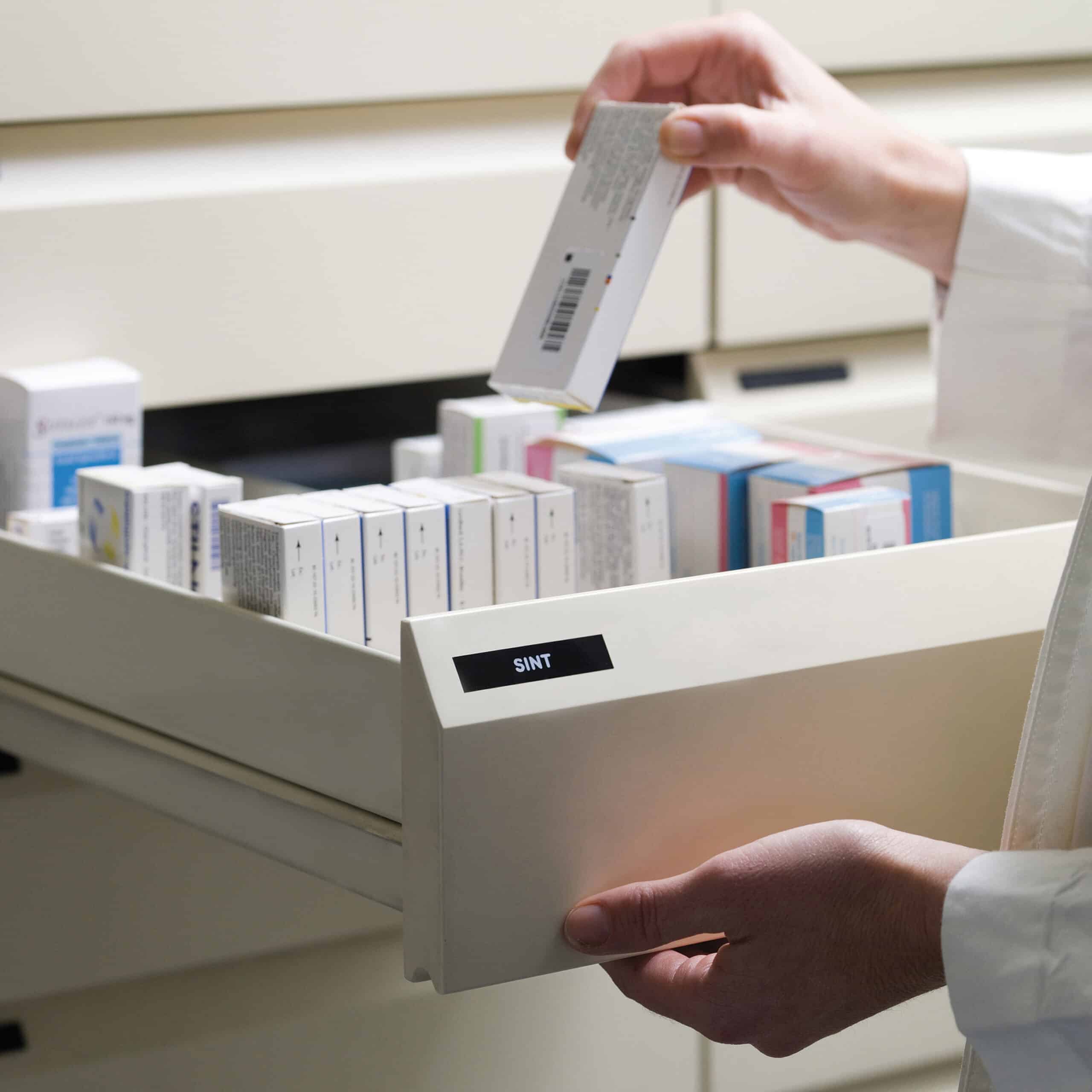 DYMO originele D1 labels | Witte Tekst op Zwart Label | 12 mm x 7 m | zelfklevende etiketten voor de LabelManager labelprinter - Afbeelding 2