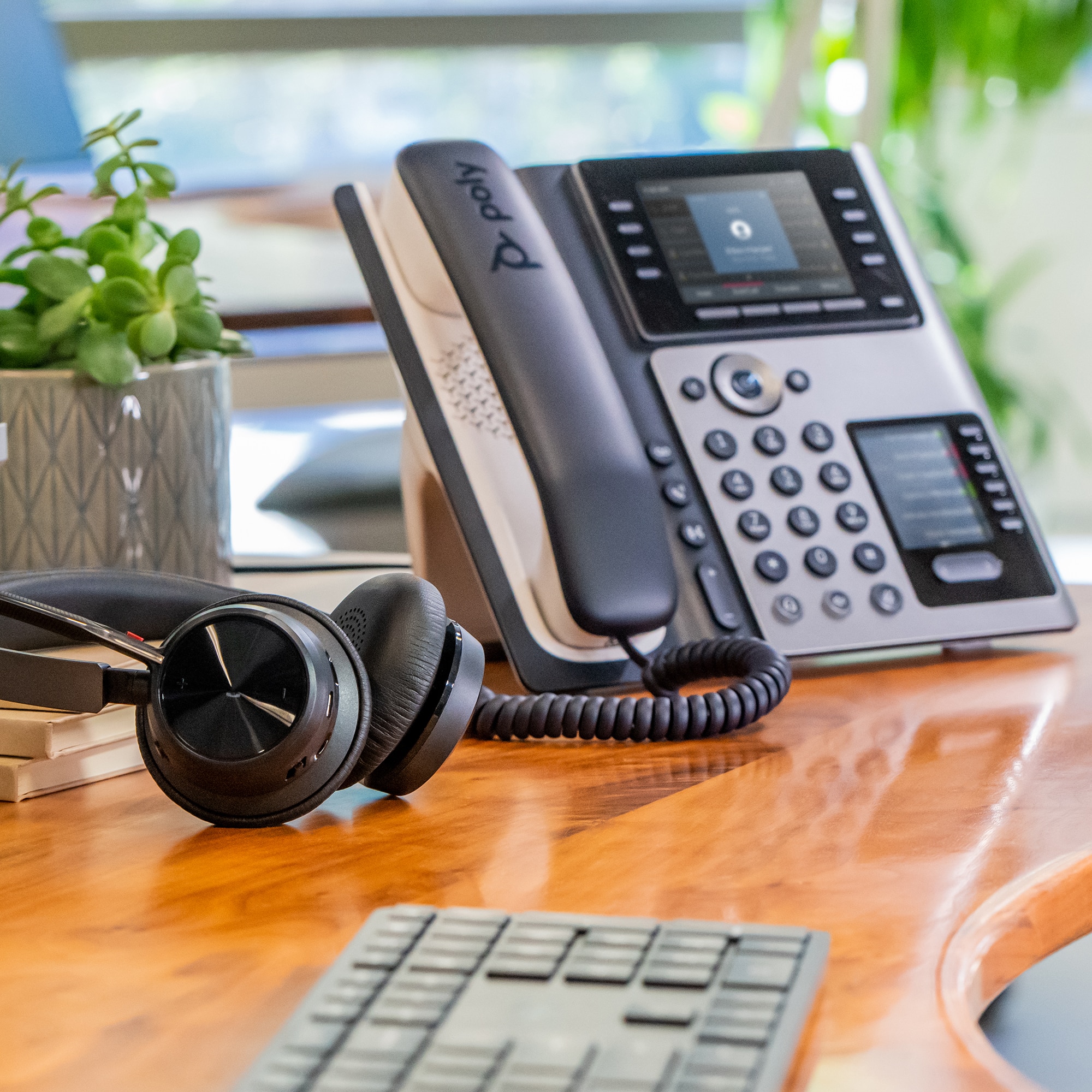 HP Poly Edge E450 IP-telefoon met PoE-ondersteuning - Afbeelding 3
