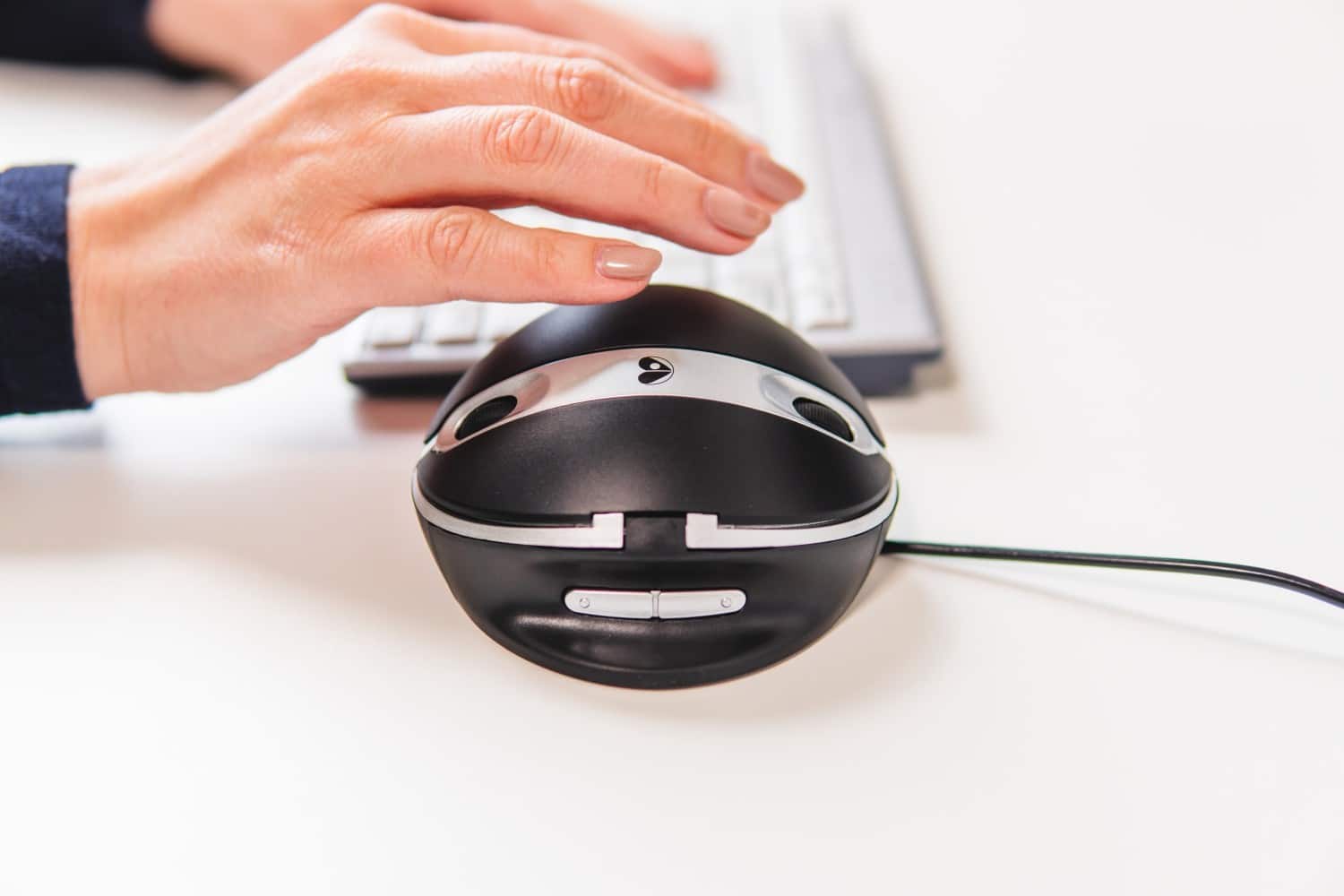 BakkerElkhuizen Oyster Wired Large mouse - Afbeelding 7