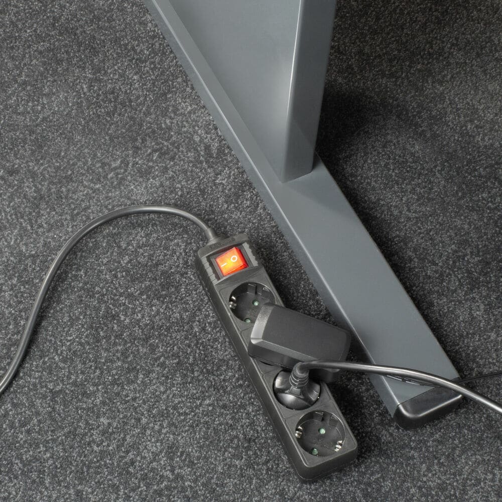 ACT Stekkerdoos met lichtgevende schakelaar, 4 sockets, 2 m, zwart Netwerkkabel - Afbeelding 4