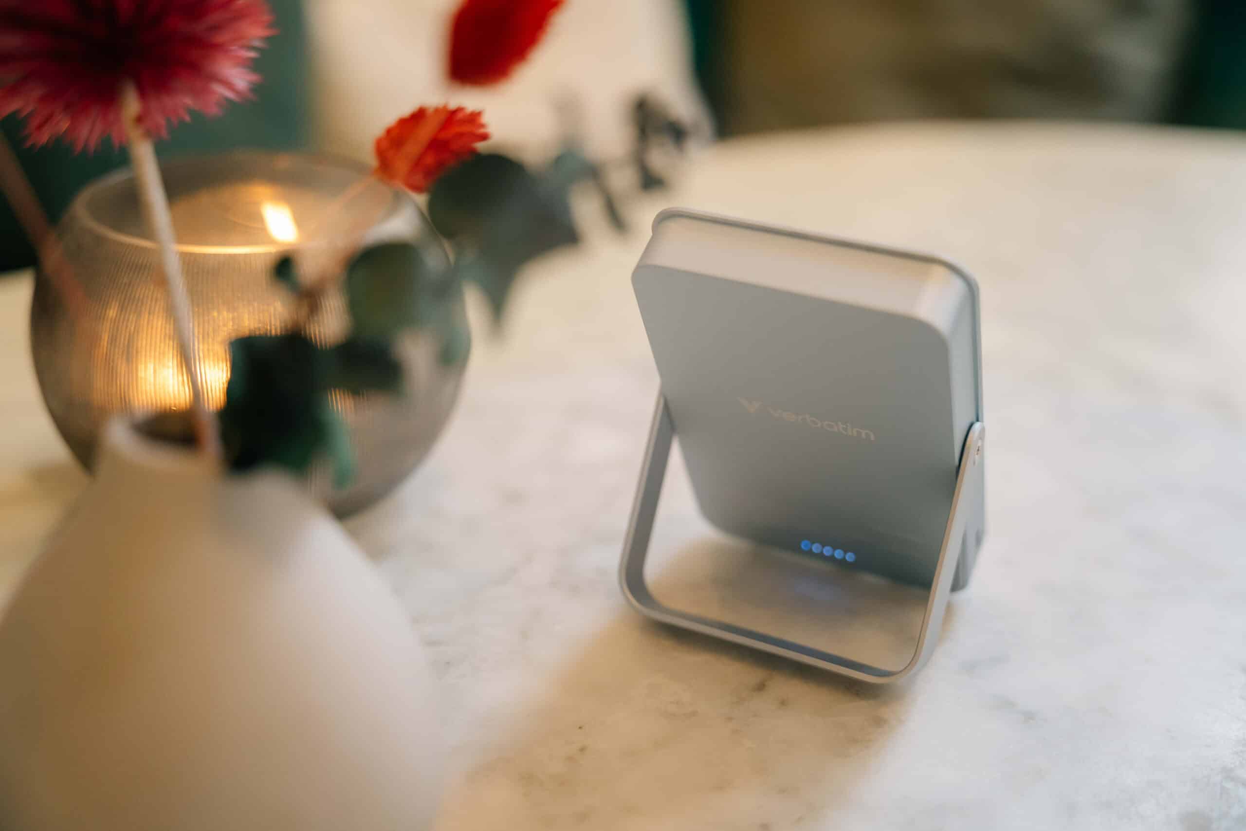 Verbatim Charge 'n' Go Magnetische Draadloze Power Bank 10000 mAh met standaard - Groen - Afbeelding 6