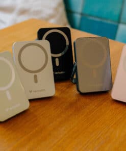 Verbatim Charge 'n' Go Magnetische Draadloze Power Bank 10000 mAh met standaard - Zwart - Afbeelding 5