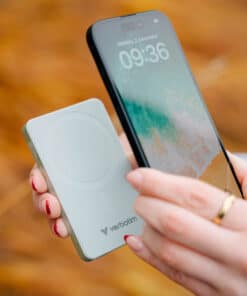 Verbatim Charge 'n' Go Essentials Magnetische draadloze powerbank 10000 mAh Groen - Afbeelding 5