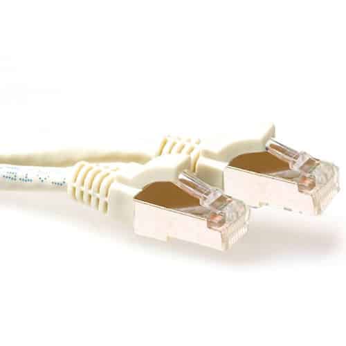 ACT Ivoor 0,25 meter SFTP CAT6A patchkabel snagless met RJ45 connectoren