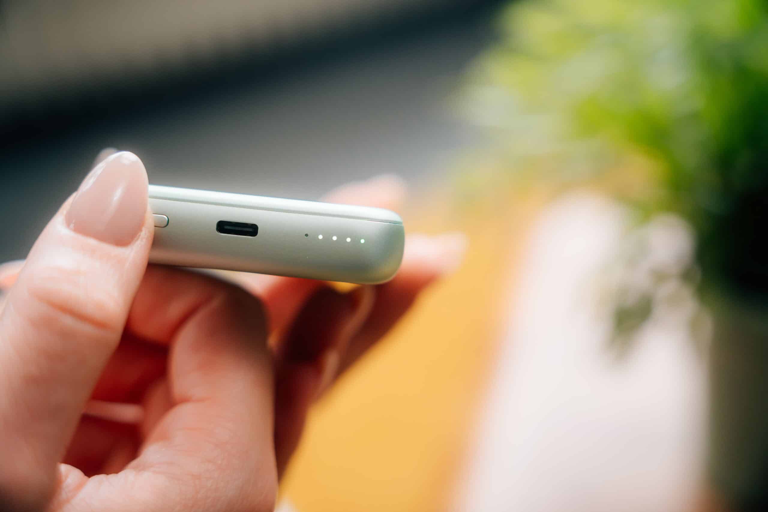 Verbatim Charge 'n' Go Magnetische Draadloze Power Bank 10000mAh Groen - Afbeelding 7