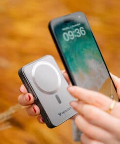 Verbatim Charge 'n' Go Magnetische Draadloze Power Bank 10000 mAh met standaard - Blauw - Afbeelding 4