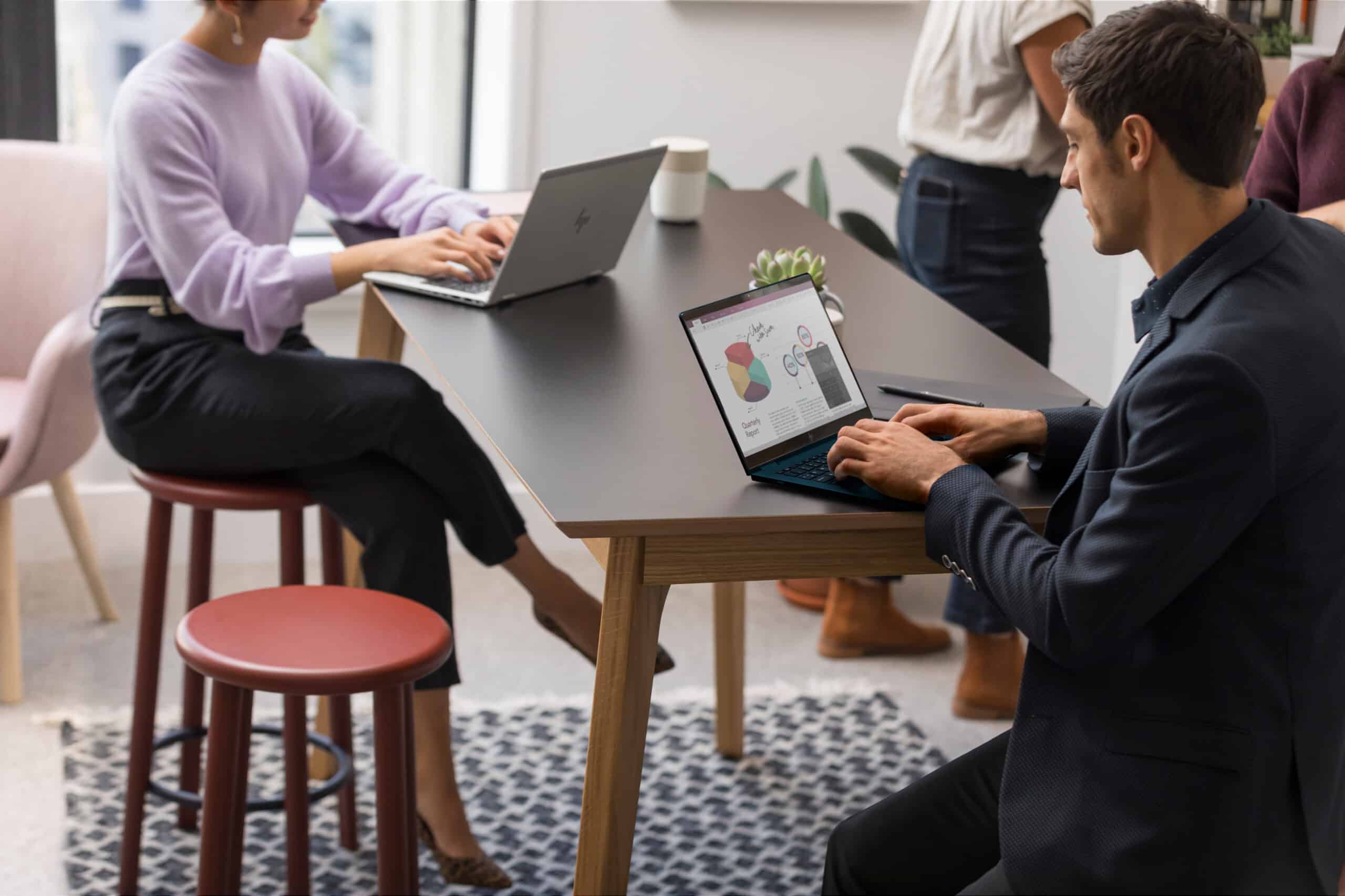 HP EliteBook X G1i Next Gen AI Wolf Pro Security Edition Copilot+ PC Intel Core Ultra 7 258V Laptop 35,6 cm (14") WUXGA 32 GB LPDDR5x-SDRAM 1 TB SSD Wi-Fi 7 (802.11be) Windows 11 Pro Blauw - Afbeelding 5