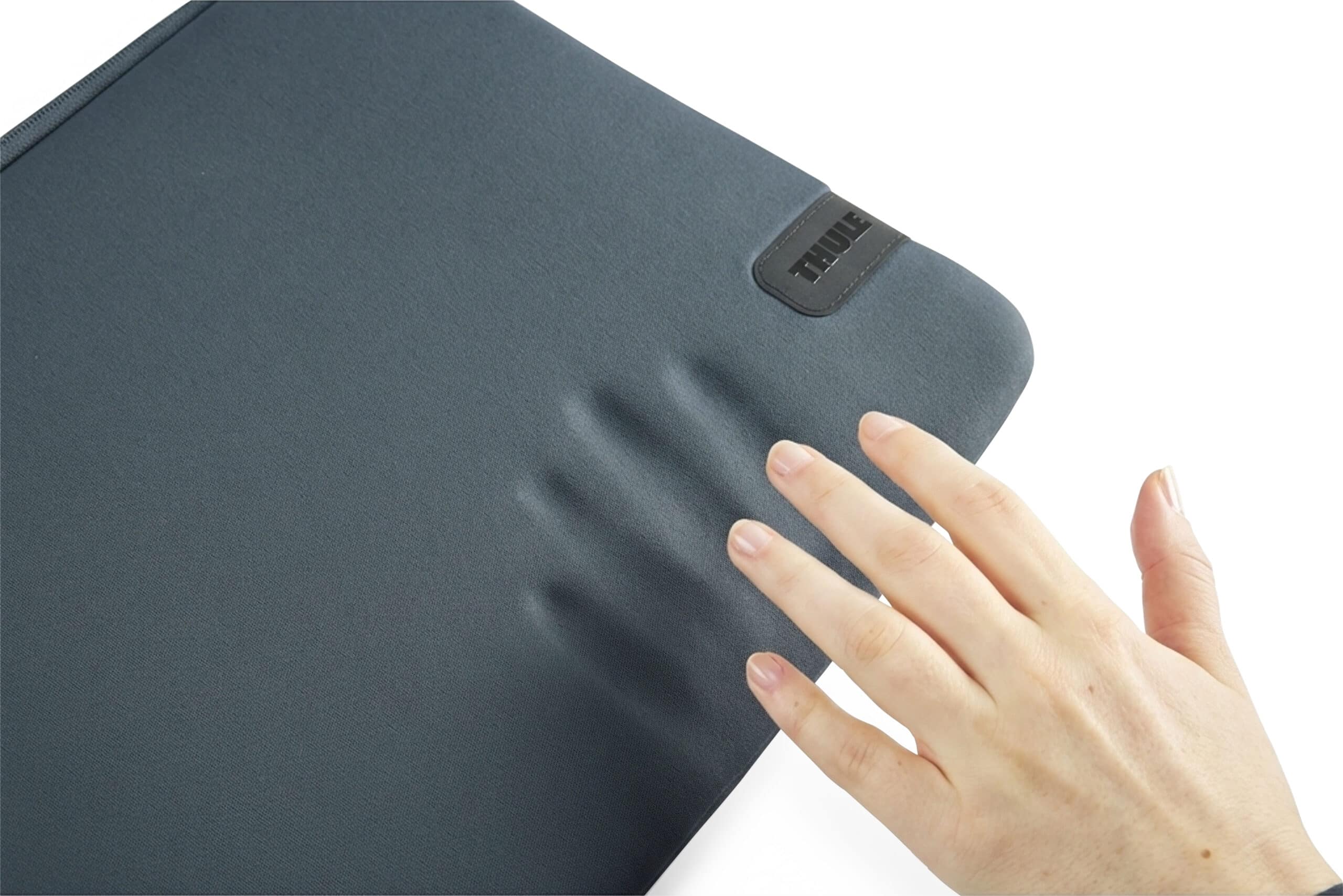 Thule Koya Sleeve PC / Apple MacBook Pro 16'' - Darkest Blue - Afbeelding 5