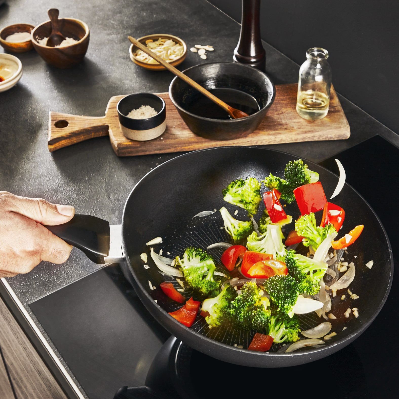 Tefal Unlimited wokpan 28 cm - Inductie - Afbeelding 4